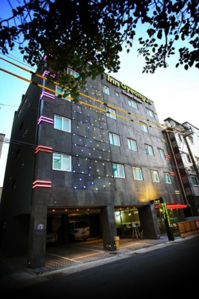 Гостиница Inn Gyeongju Guest house & Mini Hotel  Кёнджу